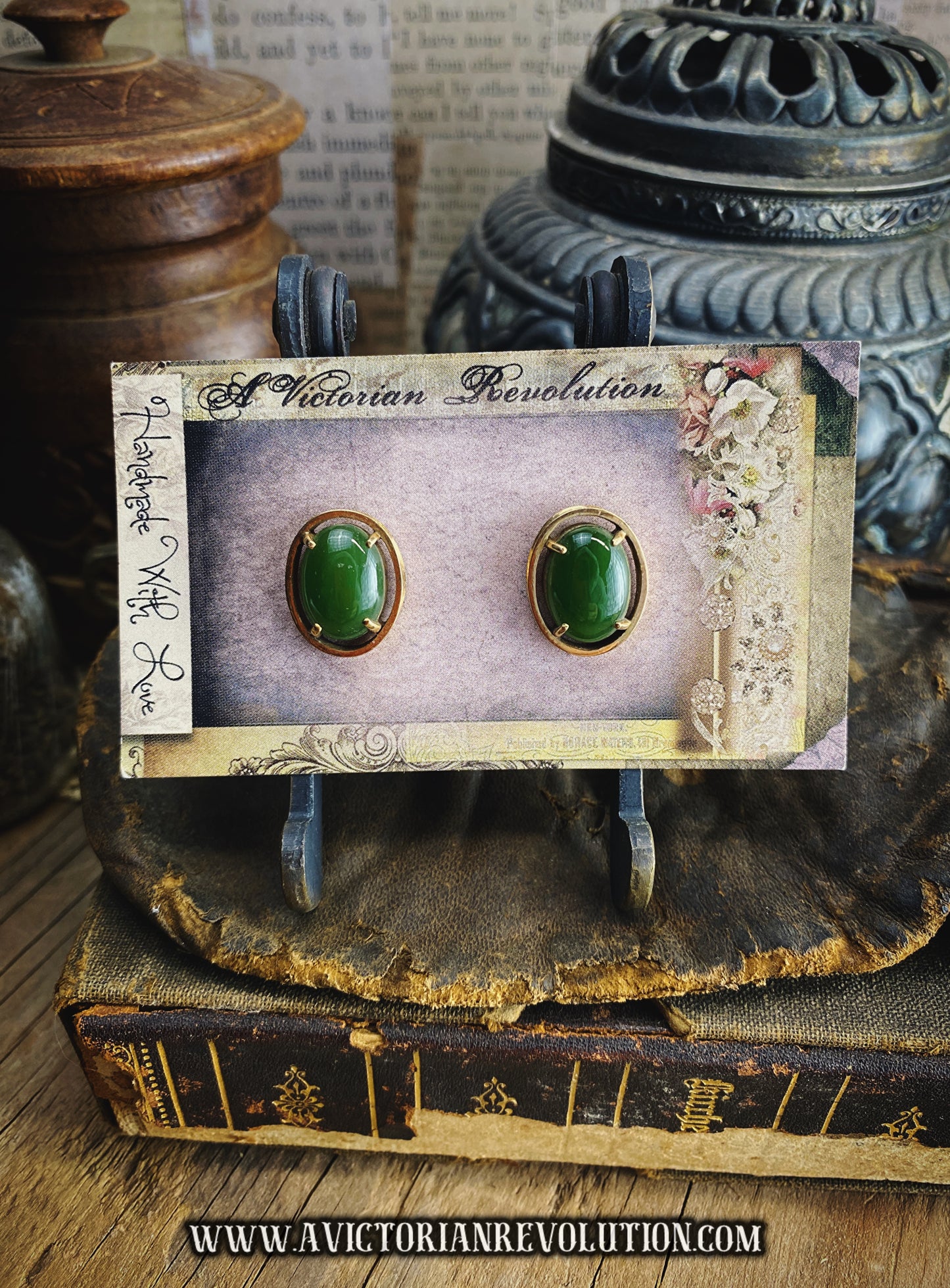 Deep Forest Green Oval Jade Cuff Links - Gold Tone - Vintage - Mid Century