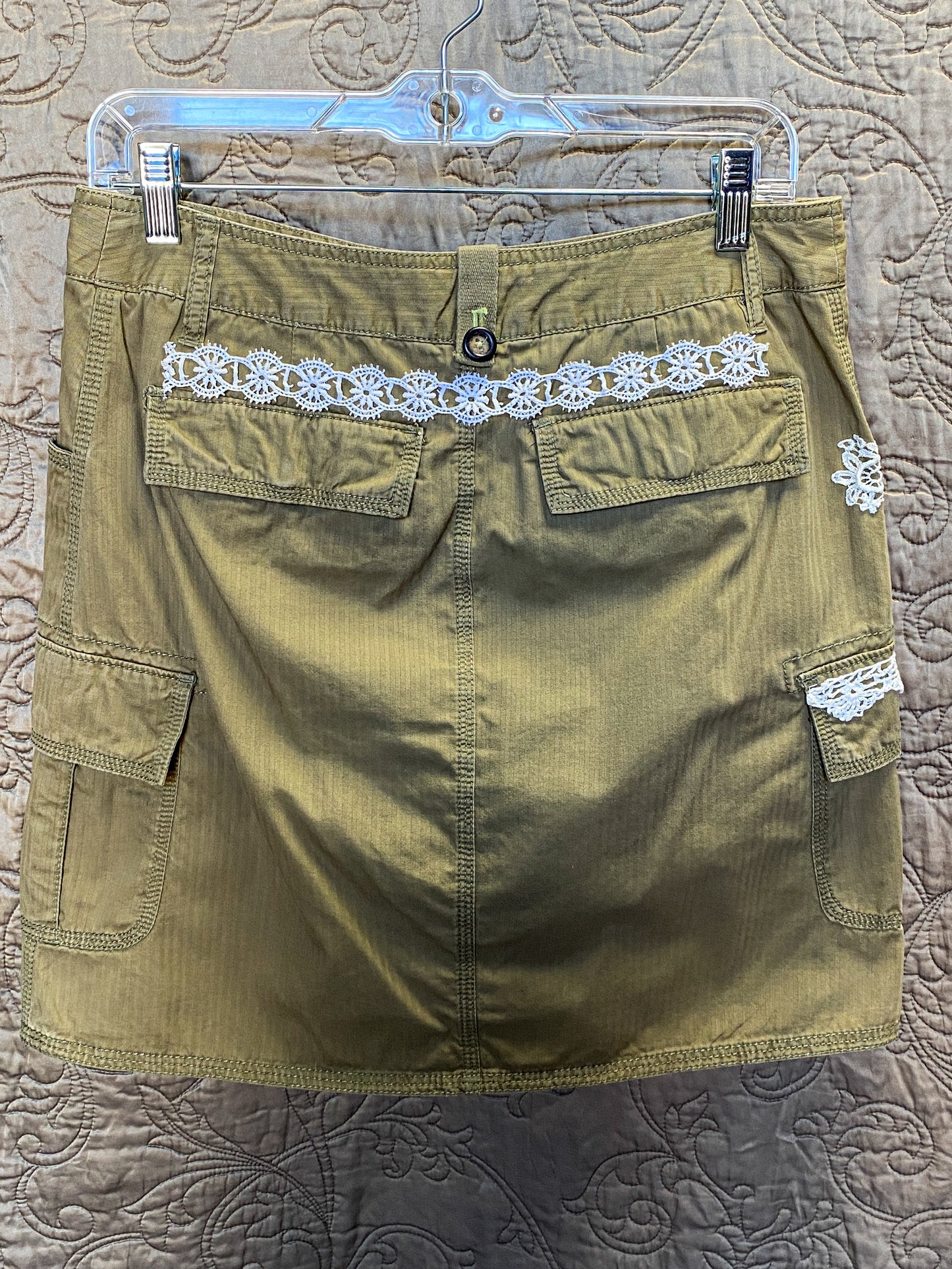 Ladies Tan Skirt with White Trim Medium