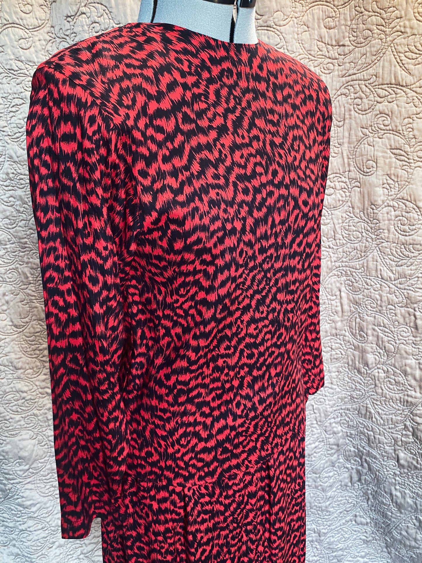 Vintage Red and Black Animal Print Skirt and Top Set - Two-Piece Matching Set - Rafaella Petites - Patterned Midi Skirt + Long Sleeve Shirt