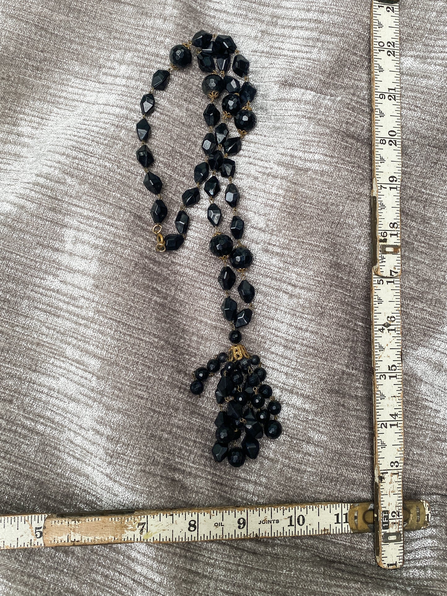 Vintage Black And Gold Tone Faceted Bead Tassel Pendant Necklace - Retro Statement Jewelry