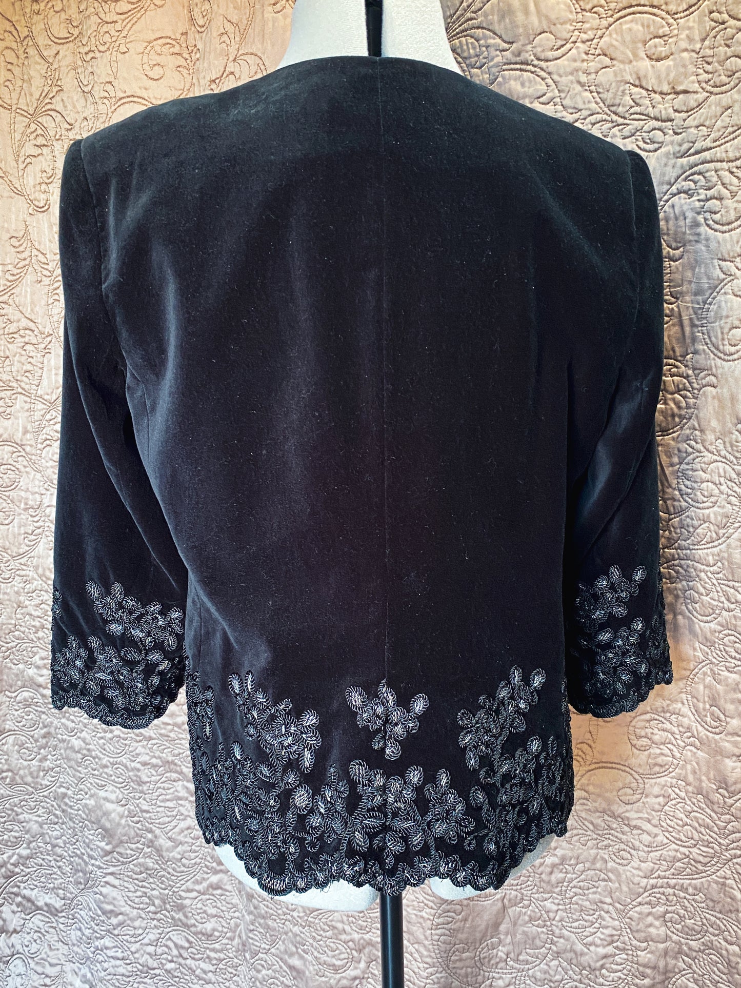 Peter Nygard Black Velvet Evening Jacket - Embroidered Hem, Floral Trim - Formal, Elegant - Size 12