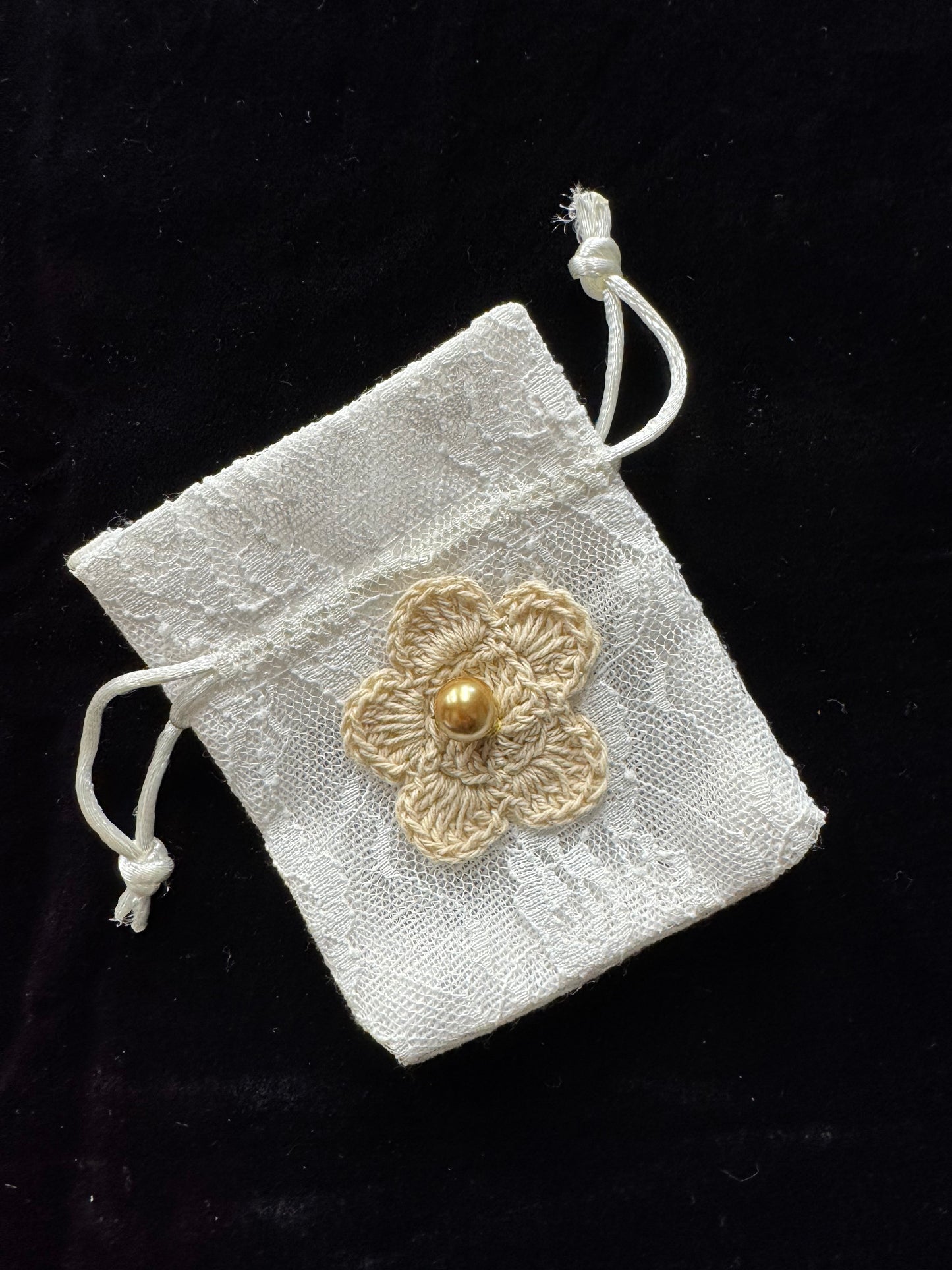 Drawstring Bag with Doilie