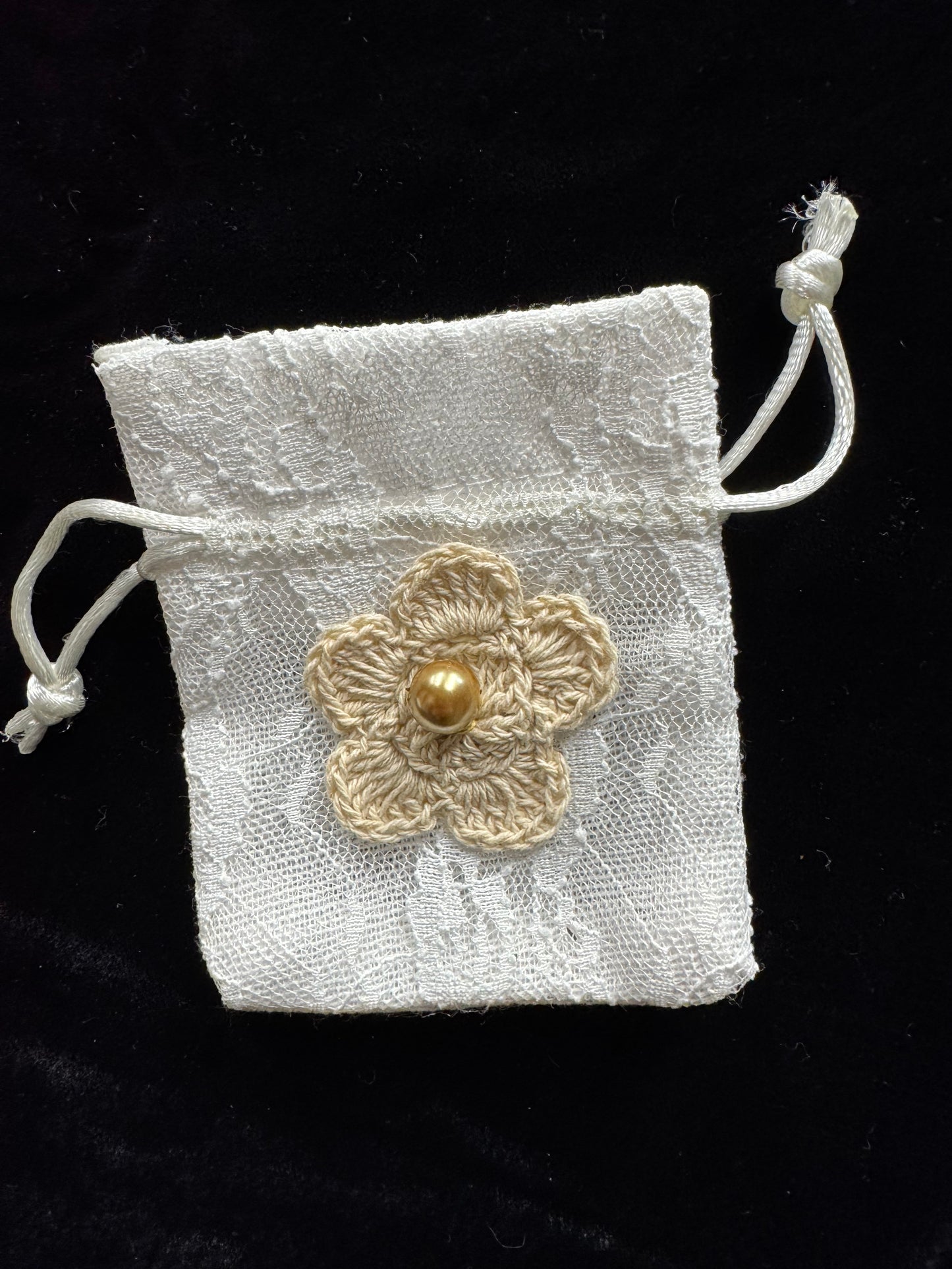 Drawstring Bag with Doilie