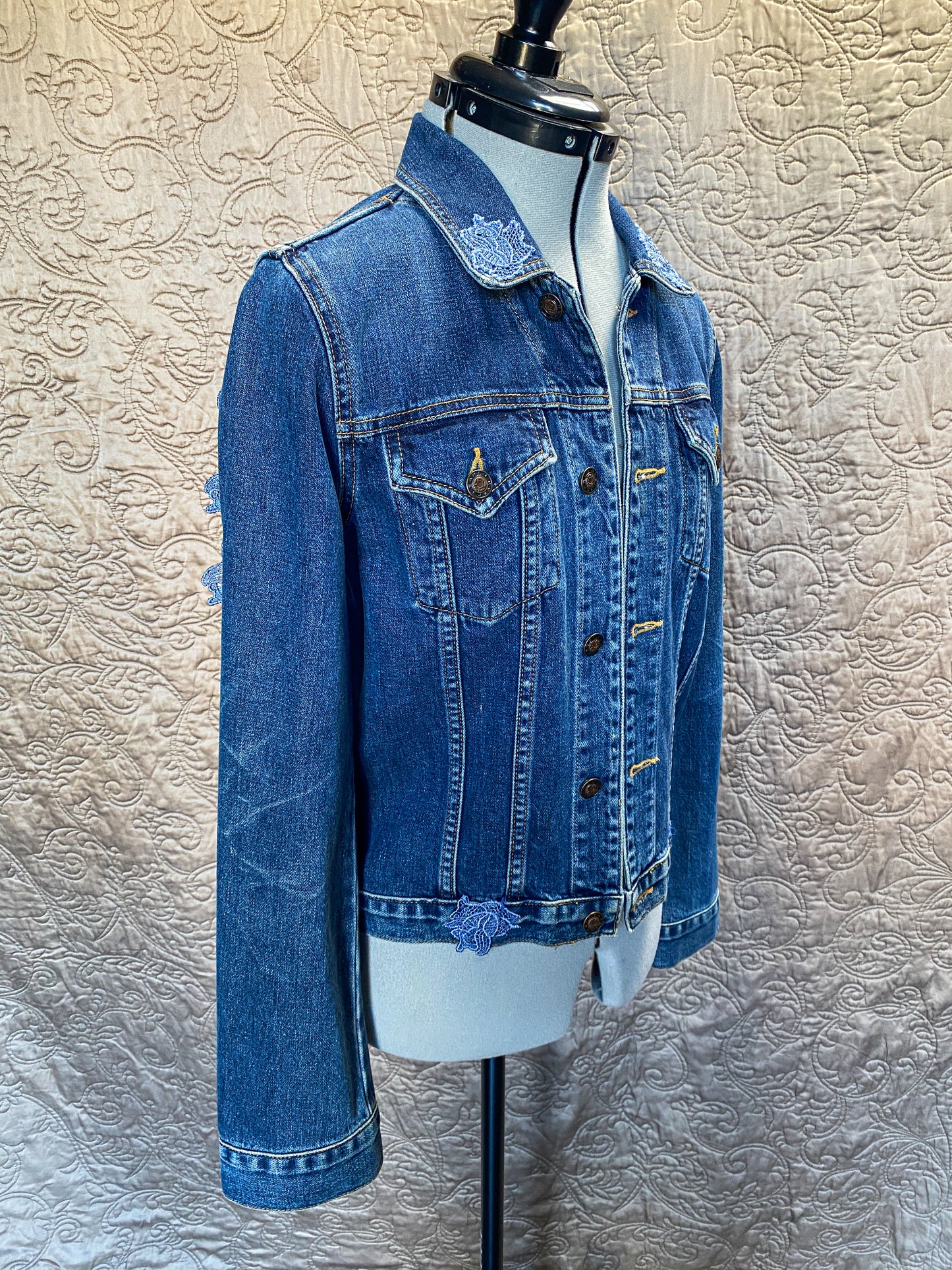 Upcycled Denim Jacket, Boho Style with Lace Appliqué - Floral Lace Embellishments - Sustainable Fashion - One of a Kind Jean Jacket - Size Small