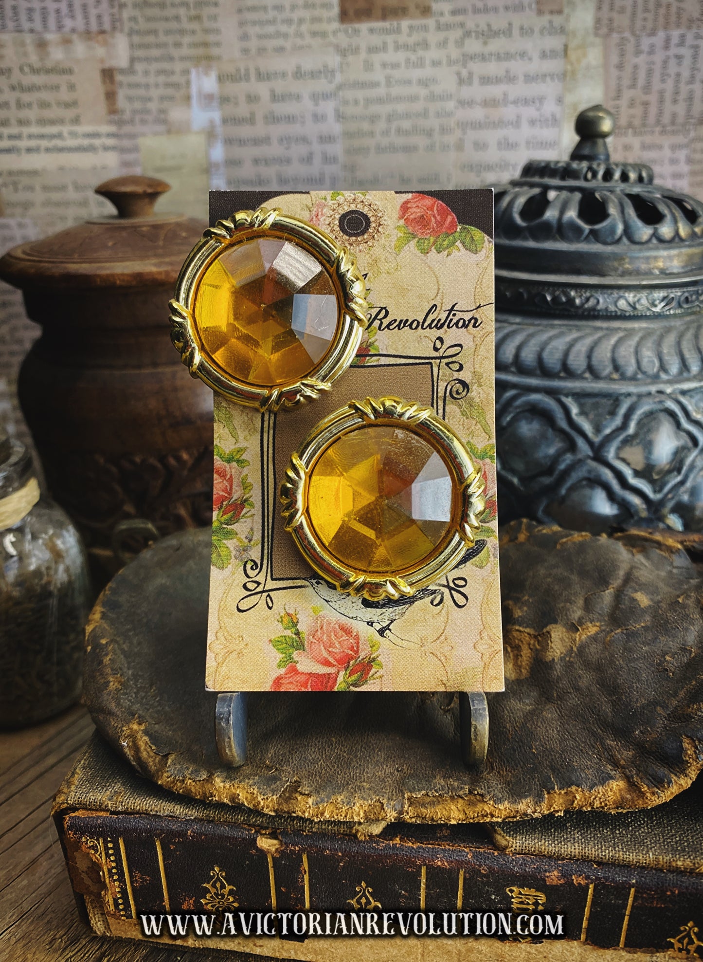 Amber Gold Tone Earrings - Faceted Plastic - Round Statement Studs - Vintage