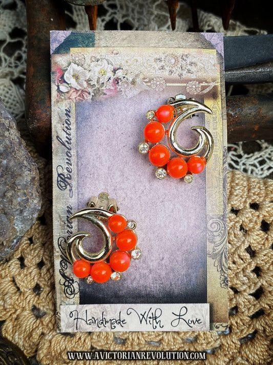 Orange Cabochon Gold Tone Swirl Clip On Earrings - Vintage 1960s - Retro Mod Rhinestone Statement Jewelry