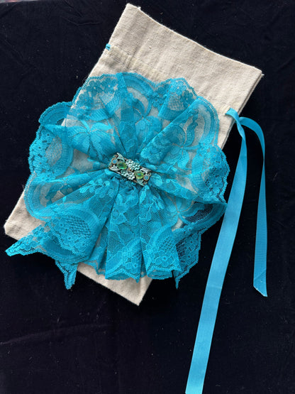 Drawstring bag with Blue Lace Flower