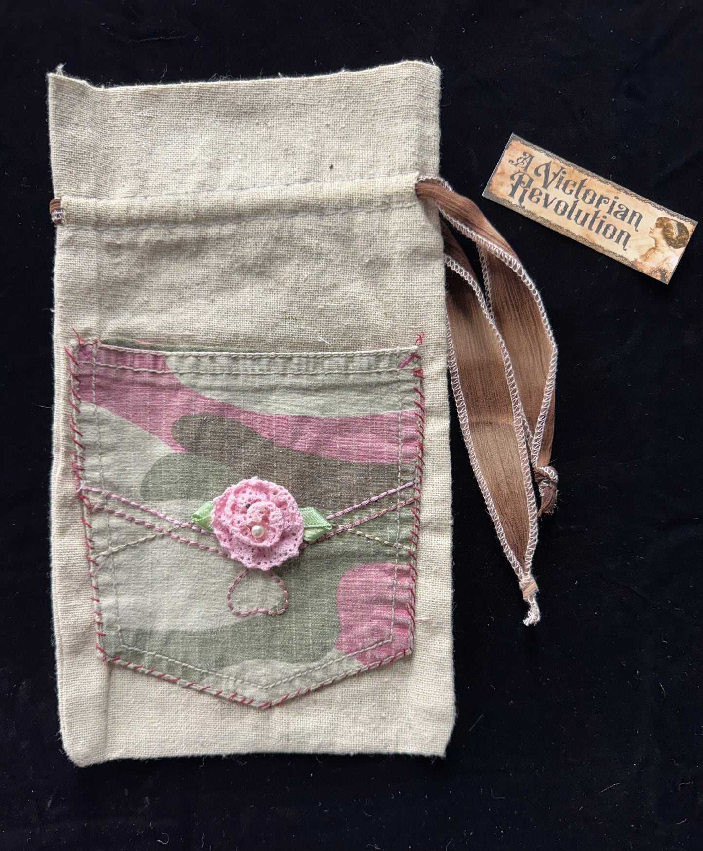Drawstring bag with Camo Pocket