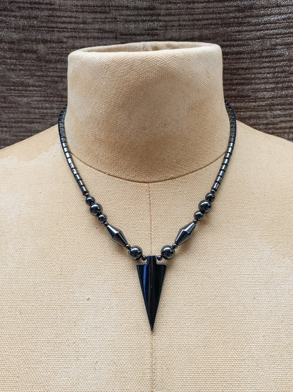Vintage Hematite Arrowhead Pendant Necklace - Retro Gunmetal Gray Southwestern Style Choker - Dark Metallic Geometric Stone Statement Jewelry