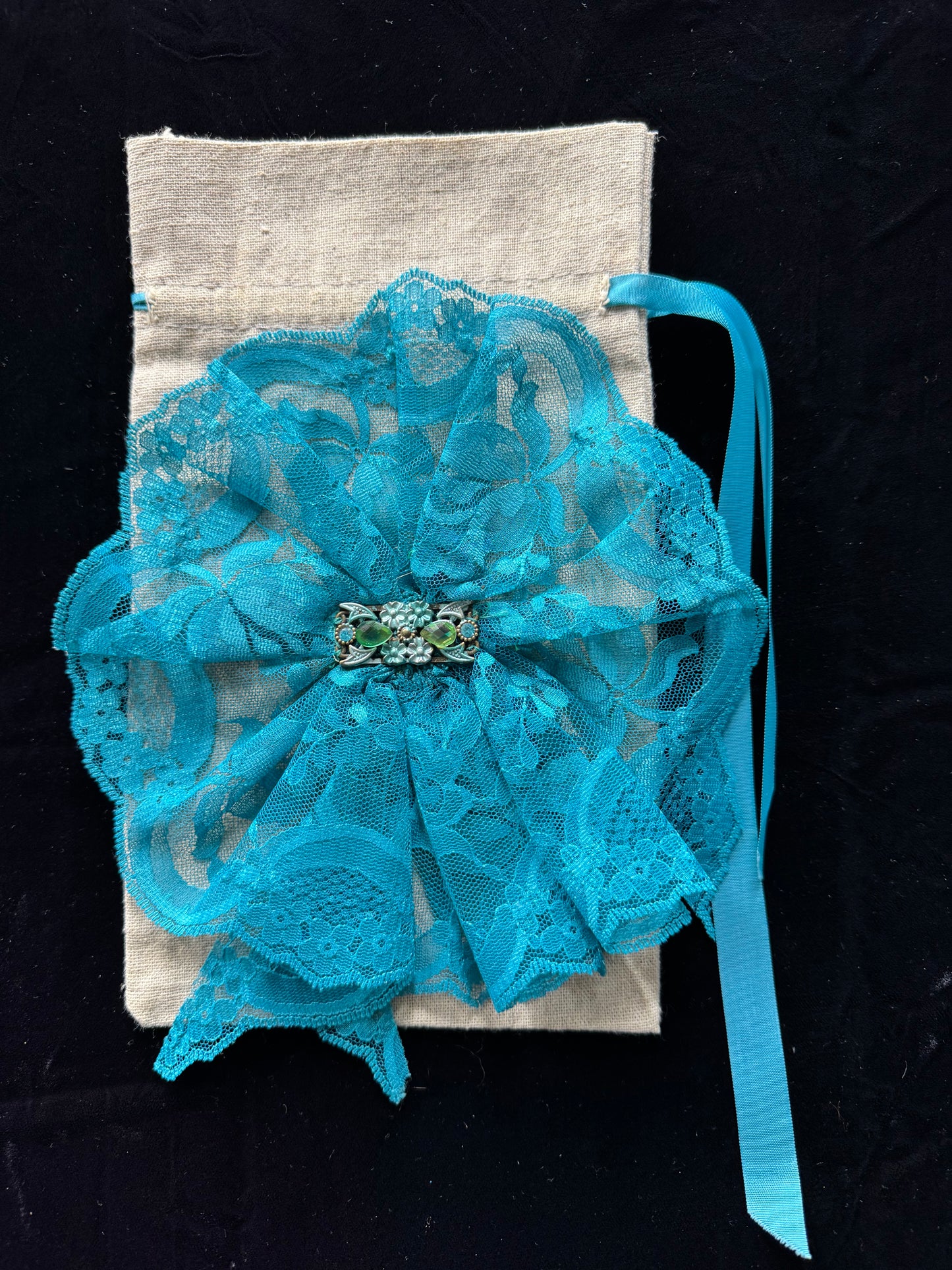 Drawstring bag with Blue Lace Flower