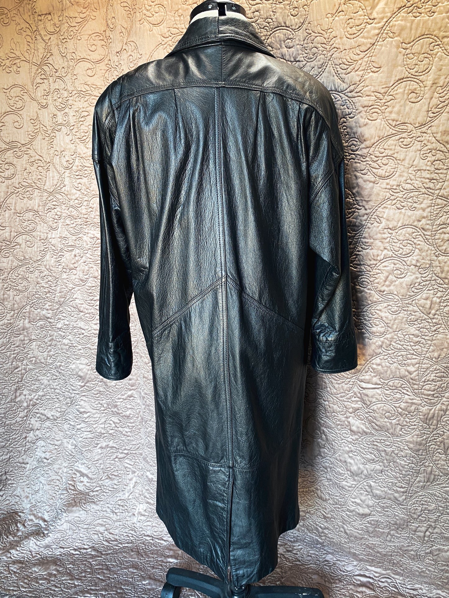 Vintage 80s Retro Black Jacqueline Ferrar Genuine Leather Trench Coat- Retro Pleated Shoulders, Pockets- Long Oversized Duster