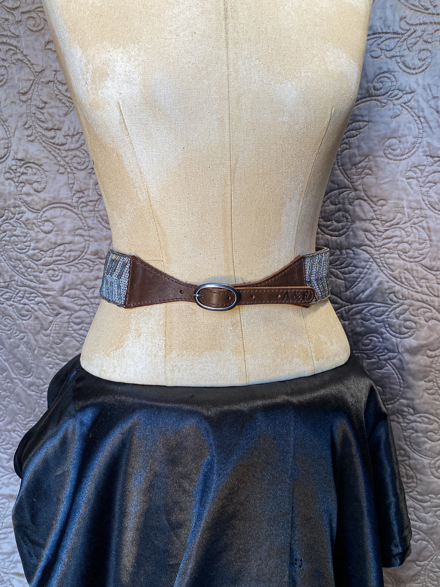 Beaded Brown, Grey and silver Leather Belt - Y2K Bohemian Style - Abercrombie + Fitch - Seed Bead Chevron Pattern - Genuine Leather - Western Accessory
