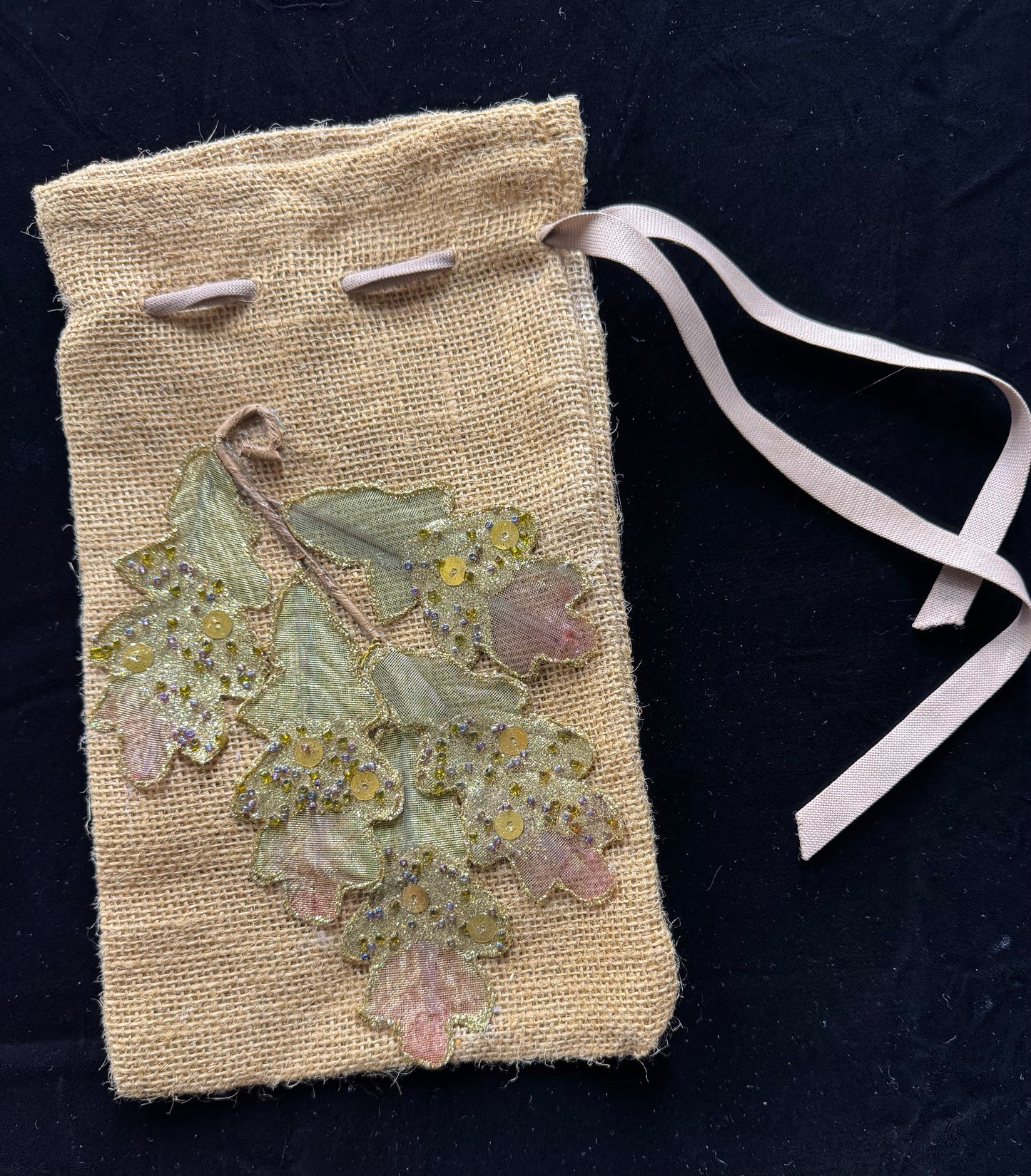 Drawstring bag with Autumn Leaf