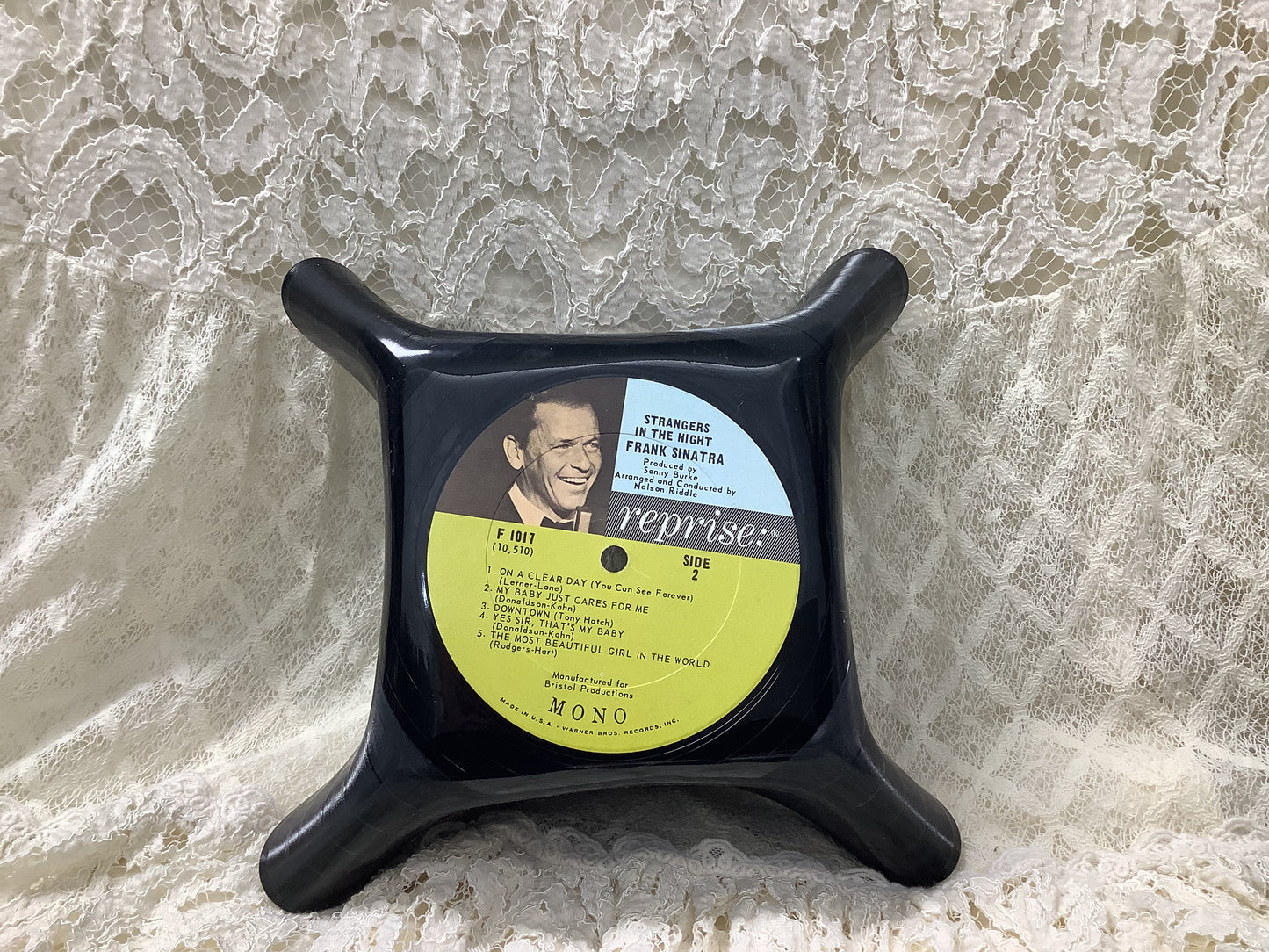 Record Bowl Frank Sinatra…Strangers in the Night