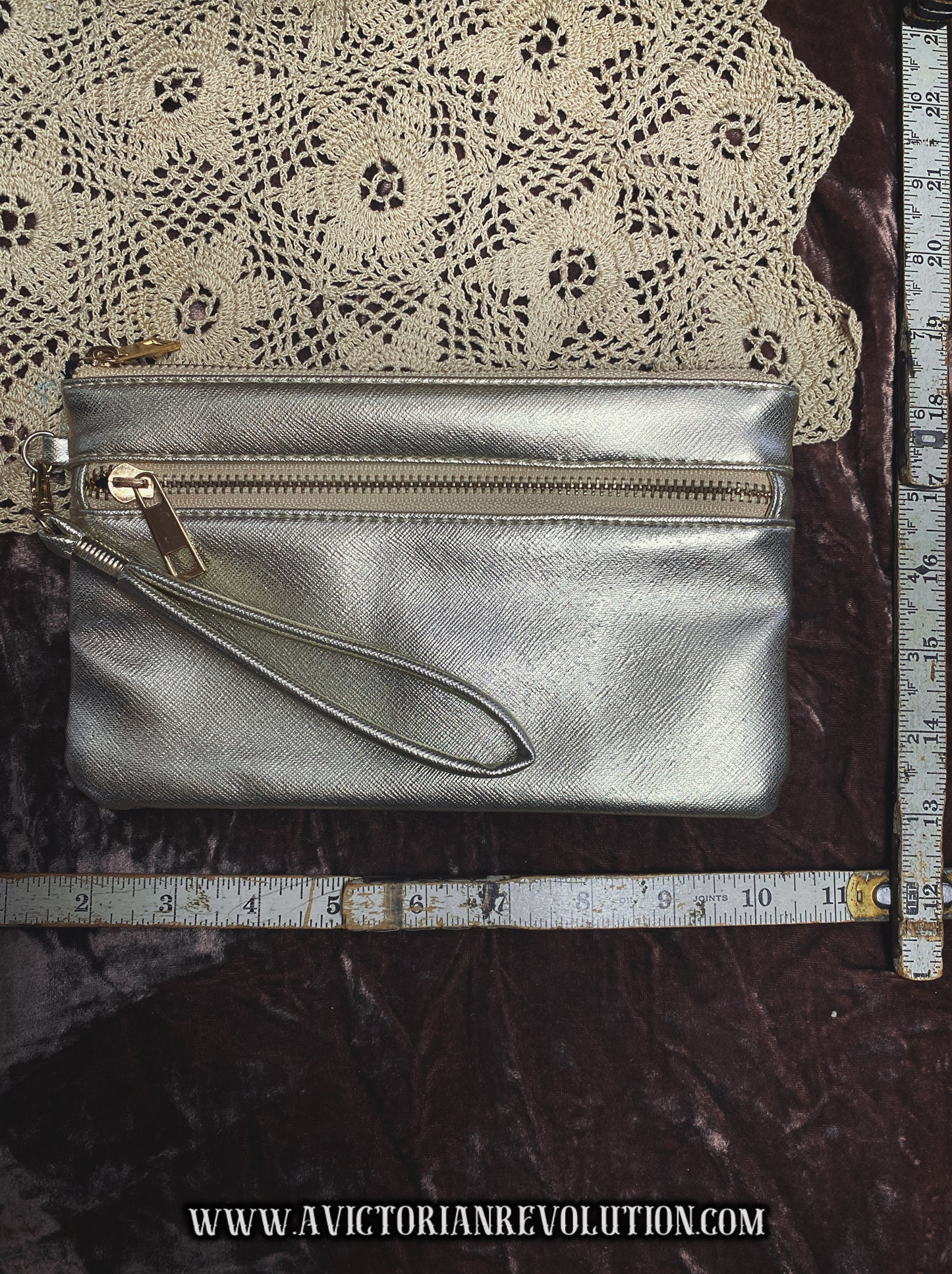 Metallic Gold Faux Leather Wristlet Clutch Pouch - Used Vintage Y2K - Night Out Accessory