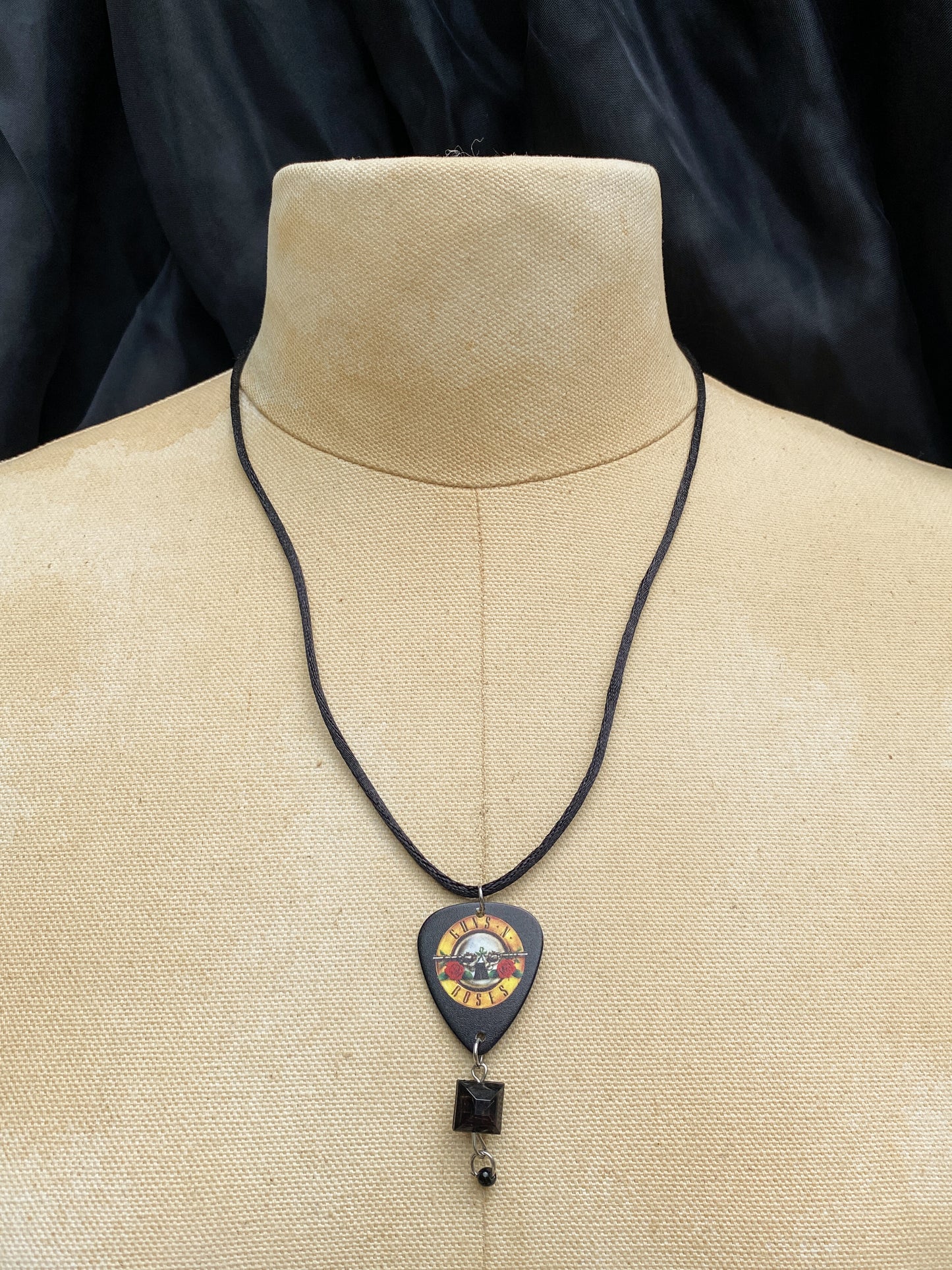 Retro 80s 90s Style Guns N' Roses Guitar Pick Necklace - Handmade Hard Rock Jewelry - Black Cord Pendant