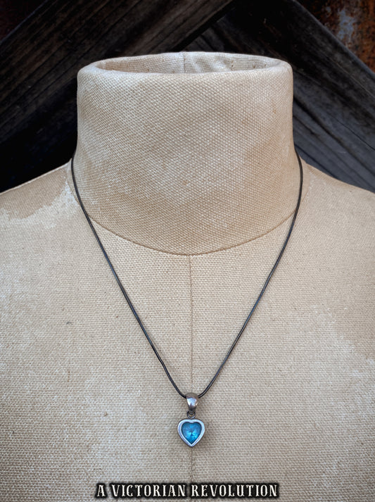Y2K Style Necklace - Vintage 1990s-2000s - Retro Blue Heart Pendant, Metal Chain