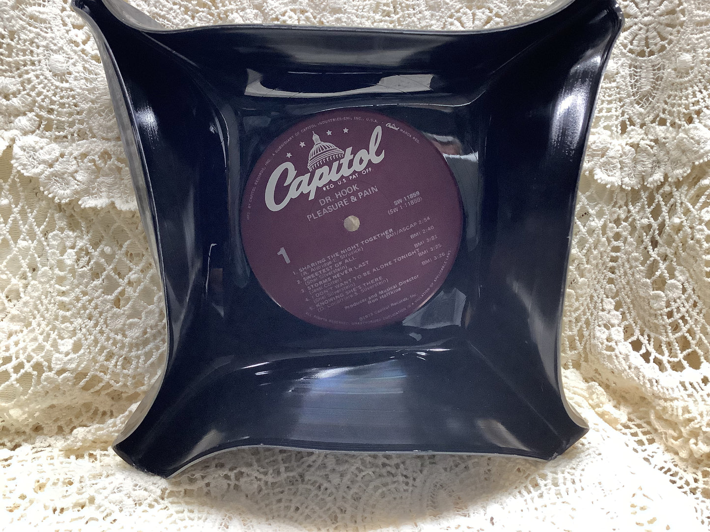 Record Bowl Dr. Hook… Pleasure and Pain