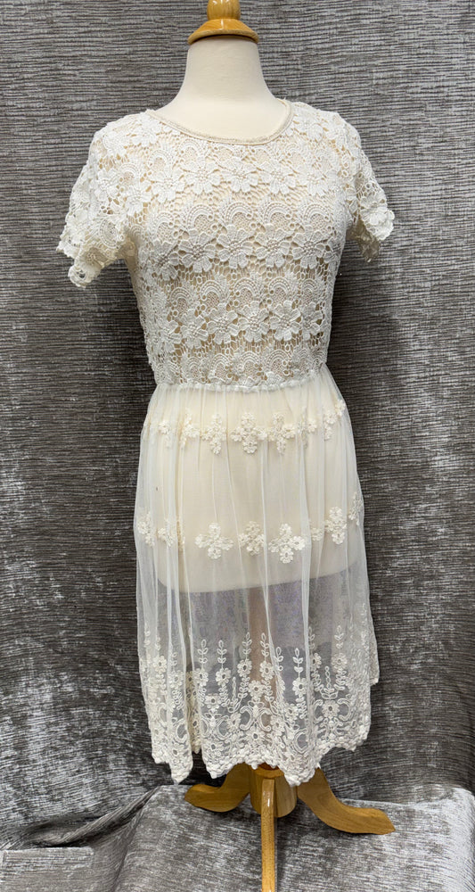 Ladies Crochet Short Sleeve Top with Lace Skirt Dress