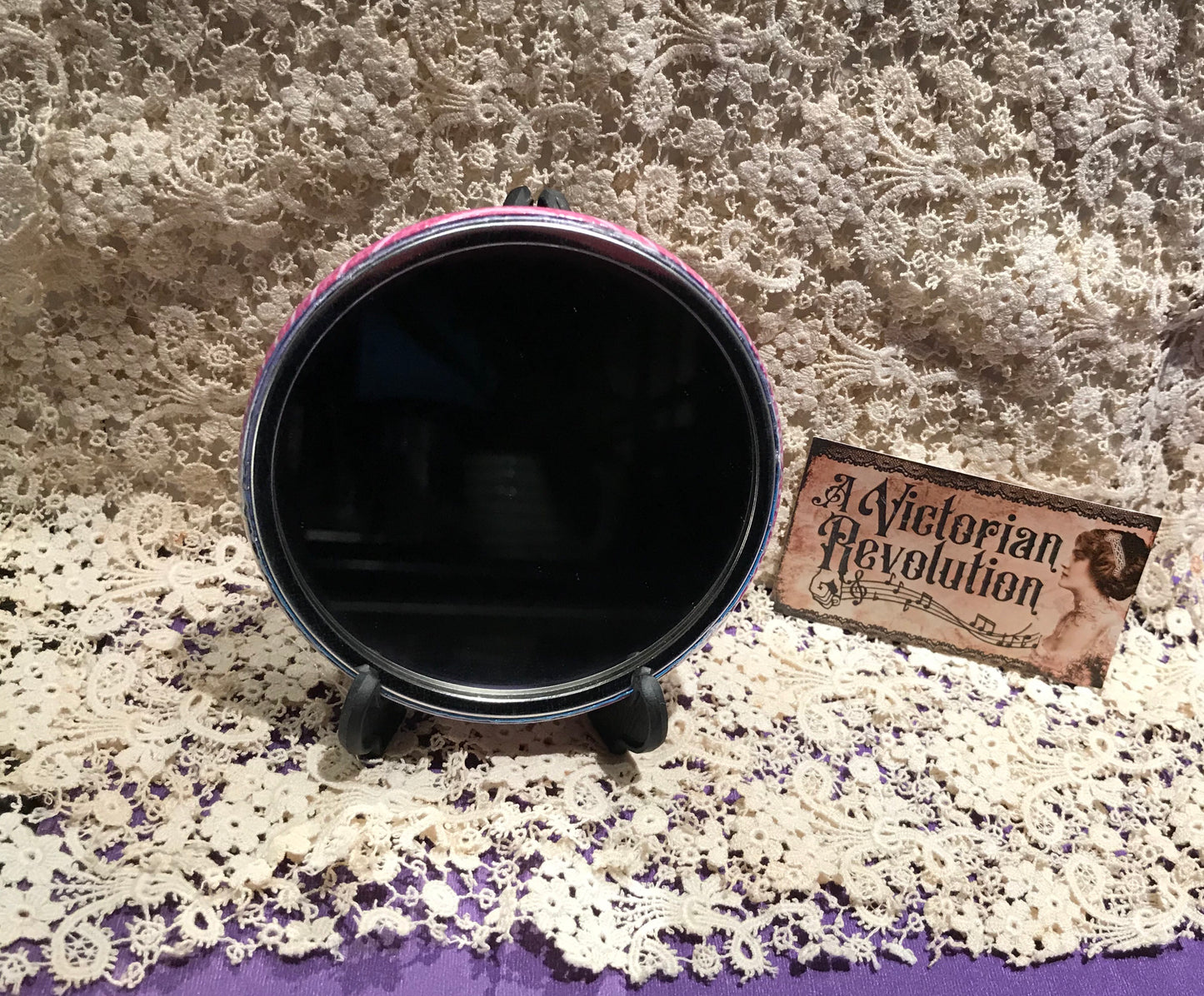 Pocket Mirror- Elizabeth