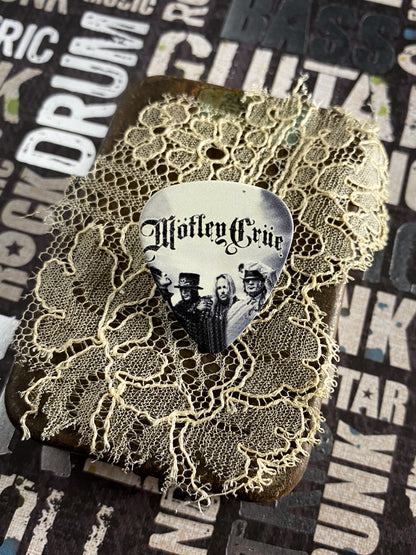 Guitar Pick Pin - Mötley Crüe