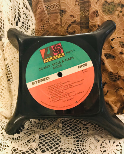 Record Bowl Crosby, Stills and Nash…Allies