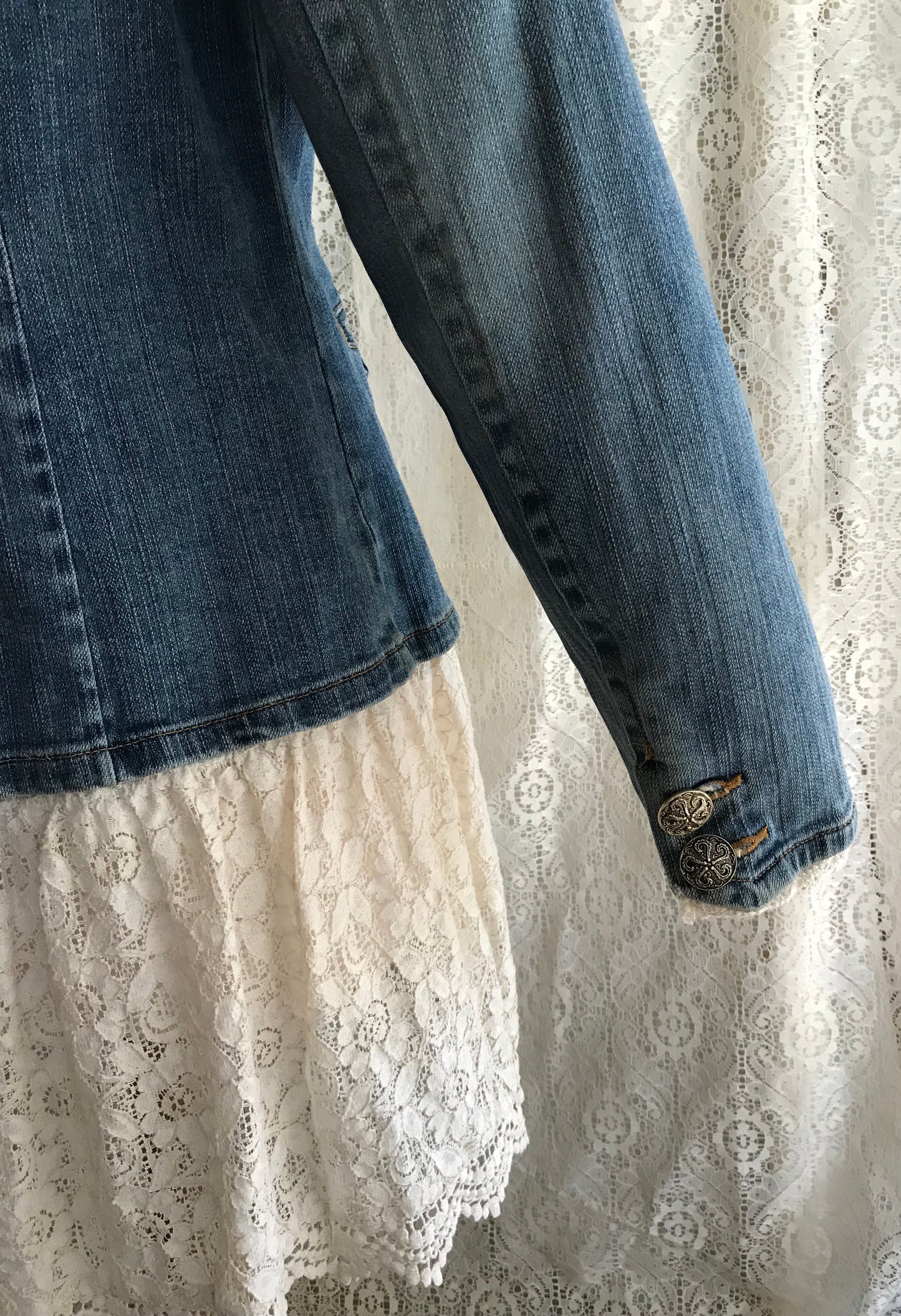 Ladies Denim Western Style Jacket -LARGE