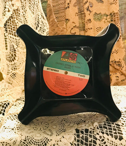 Record Bowl Crosby, Stills and Nash…Allies