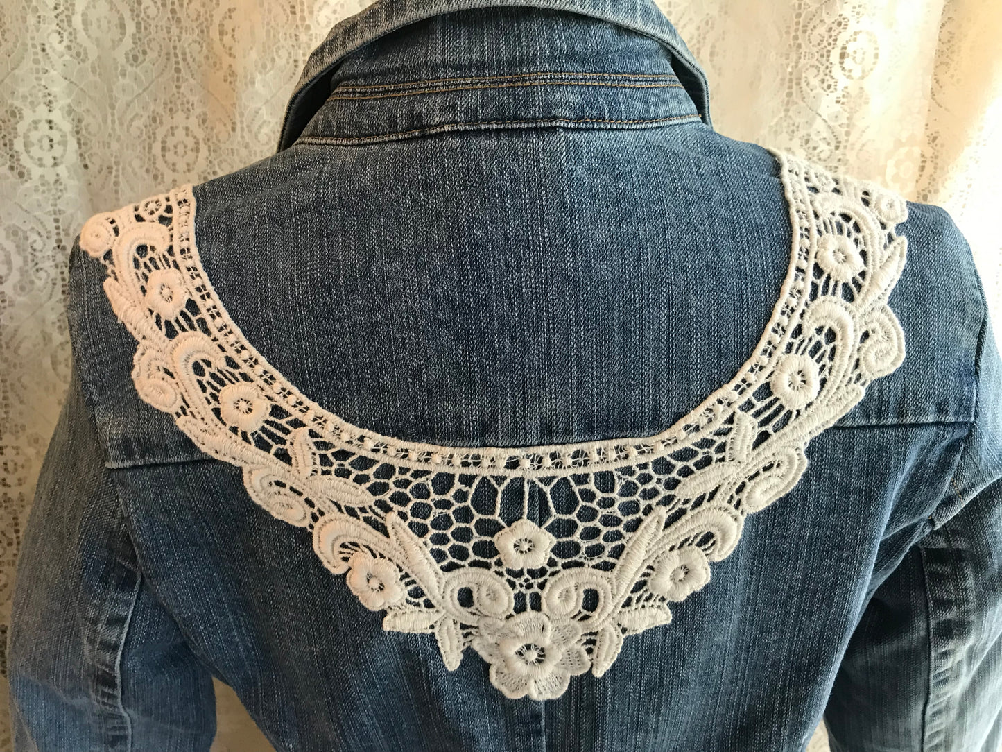 Ladies Denim Western Style Jacket -LARGE