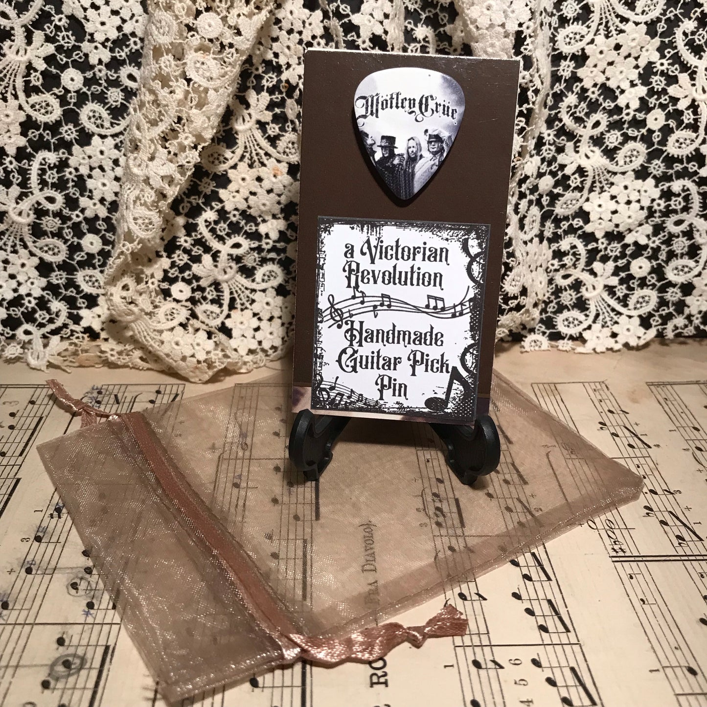 Guitar Pick Pin - Mötley Crüe