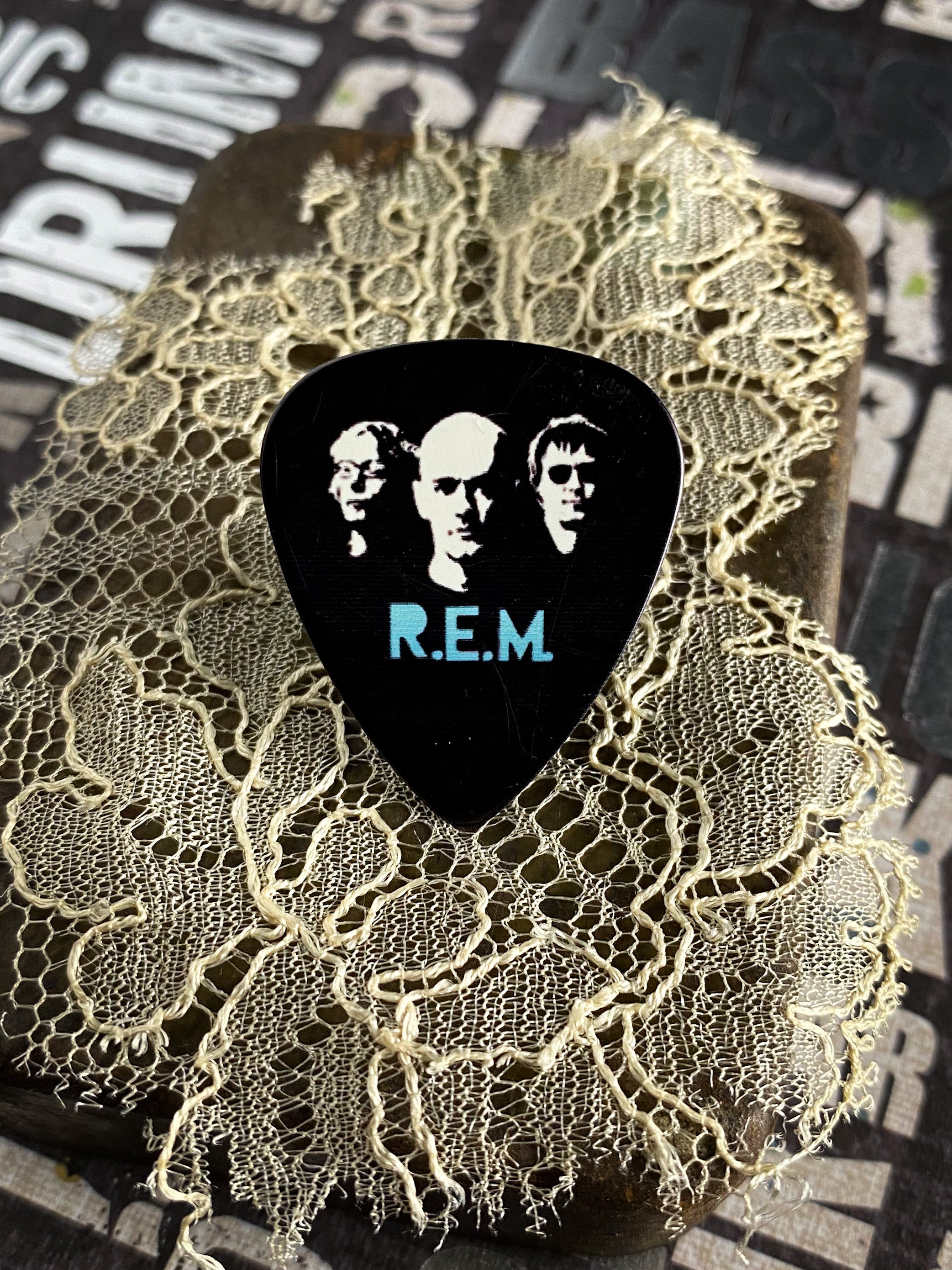 Guitar Pick Pin - R.E.M.